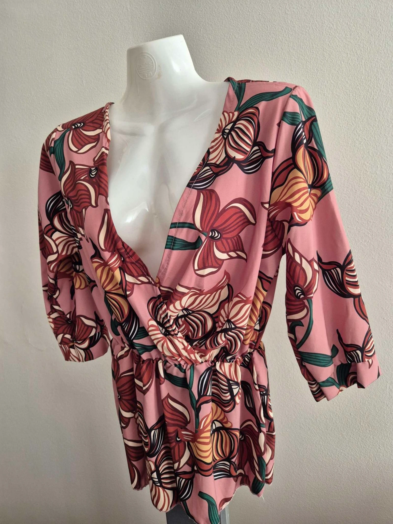 V-hals blouse met halve mouwen – photo 3